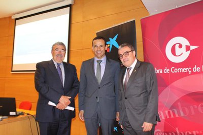 El president de la Cambra de Comerç, Joan Simó, l'alcalde de Lleida, Àngel Ros, i el director territorial de Caixabank, Jaume Masana..