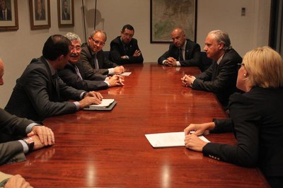 La tinenta d'alcalde Montse Mínguez ha assistit també a la xerrada organitzada per la Cambra i Caixabank..