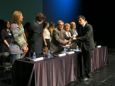 Les autoritats locals i els responsables d'Ilerna han lliurat els diplomes acadèmics als alumnes.