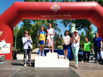 La 16a Milla Urbana Escolar ha repetit l’èxit de participació amb més de 900 corredors.