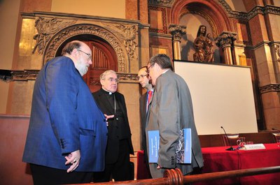 L'alcalde Àngel Ros, amb el Cardenal Arquebisbe de Barcelona, Lluís Martínez Sistach i el rector de la Universitat Ramon Llull, Josep Maria Garrell..