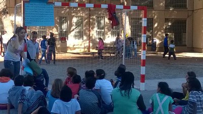 La Festa de la Primavera amb els infants de La Mariola s'ha fet al pati del col·legi Joan XXIII amb una gimcana sota el lema “Protegim la fauna”.