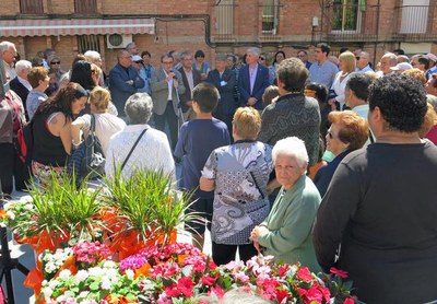 El paer en cap, acompanyat de diversos regidors, ha convidat els veïns de Balàfia a gaudir d'aquest espai de convivència.