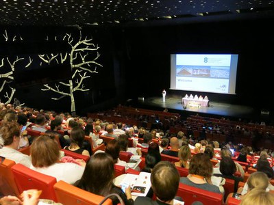 La Llotja s'ha omplert de professionals en pal·liatius d'arreu del món.
