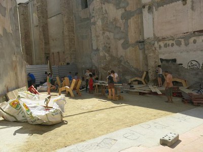 En el marc del projecte El Pati Obert aquest solar del Centre Històric ha comptat amb la participació ciutadana per transformar-lo en un espai comuni….