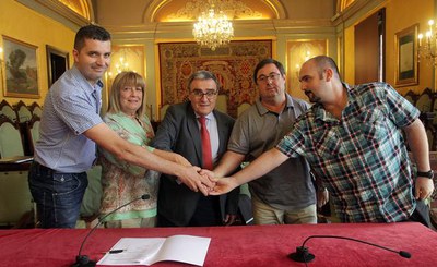 Signatura del conveni per a la cogestió de la formació continuada de l’Ajuntament de Lleida per l’any 2014.