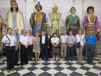 Presentació i col·locació dels nous fanalets de Sant Jaume.