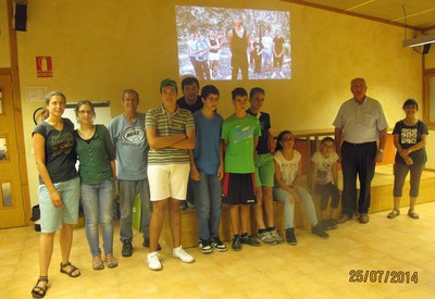 Les regidories de Joventut i Medi Ambient han coordinat el camp de treball de Natura que s'ha fet a la Mitjana.