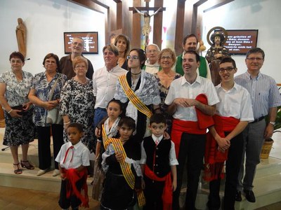 La missa i l'ofrena floral a Sant Jaume, patró del barri de la Bordeta.