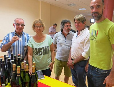 La regidora de la Bordeta, M.Parra, i els regidors T.Alonso i P.Pintó, a la 5a trobada de plaques de cava.