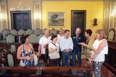 Durant la visita, Mestres ha detallat la història de la Paeria.