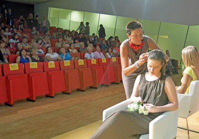 Durant tot el dia, s’han programat a la Llotja shows non stop en la primera Sunday Beauty Lleida.