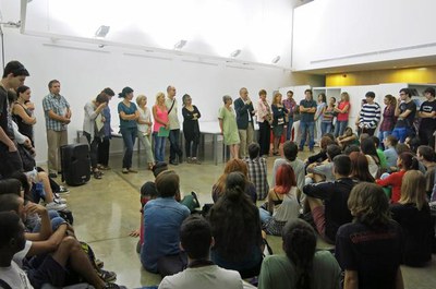 Jesús Castillo ha convidat els estudiants de l'Escola Municipal d'Art Leandre Cristòfol, que avui comencen el curs, a gaudir de la creativitat i a ap….