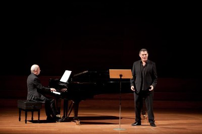 L’Auditori ha iniciat la temporada de tardor amb el baríton internacional Àngel Òdena.