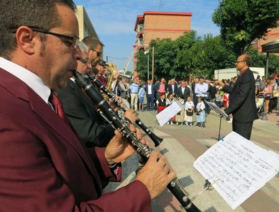 La Banda Roig Tardà ha rebut les autoritats a l'entrada del recinte firal.