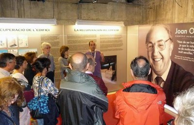 Més d’un centenar de divulgadors científics, aquest dissabte, en l’exposició commemorativa de l’Any Oró a l'espai museístic de l’Auditori.