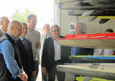 El Centre de Piragüisme de Lleida Saul Craviotto va inaugurar-se l'any passat, amb Àngel Ros, Saúl Craviotto i Ivan Tibau (imatge d'arxiu).