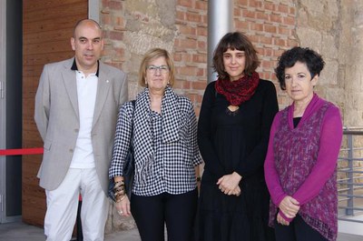 M.Parra i G.Pizaco amb Sara Ramo, que exposa Desvelo y traza en la nova programació expositiva que La Panera ha inaugurat avui.