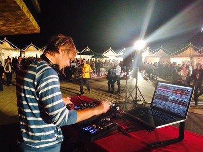 El DJ Jordi Baldrich, a la Lleida VI Fest Tardor, aquesta tarda, a la plaça de la Llotja.