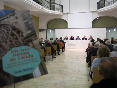 La presentació del llibre s'ha realitzat en una sala Alfred Perenya plena de gom a gom.