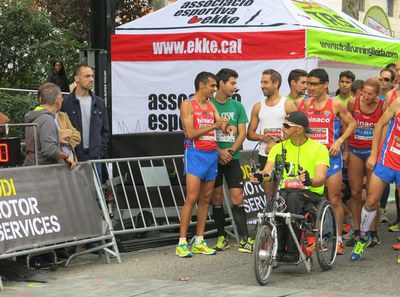 Paral·lelament a la mitja marató, en circuit urbà, s'ha corregut una cursa de 5 quilòmetres.