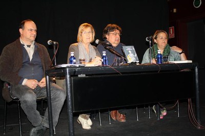 La presentació d’aquest llibre s’emmarca en les activitats del Mig Any Fester de l’Associació de Moros i Cristians.