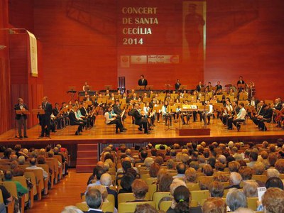 L'Auditori s'ha omplert aquesta tarda per gaudir del Concert de Santa Cecília 2014.