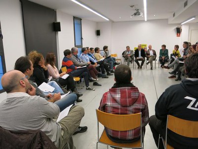 Fotografia de l'acte de les Nits Q, amb els agents implicats en l'oci nocturn de Lleida.