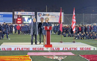 L'alcalde ha assistit a la presentació dels equips de l'Atlètic Segre.
