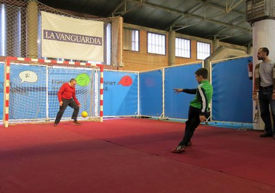 El Gol Solidari de Cucaesport, amb la Xarxa de Centres Oberts i Ciberaules de Lleida.