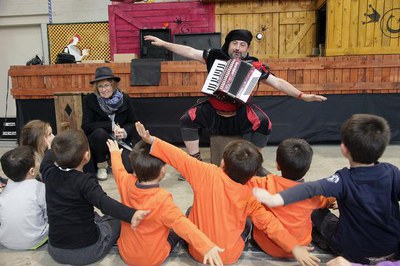 La presentació dels detalls de la Cavalcada de Reis ha tingut lloc al Cucalòcum, on estan exposades les carrosses.