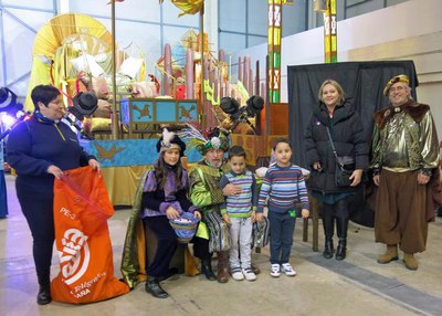 El Camarlenc ha estat aquest matí amb els nens a Cucalòcum.