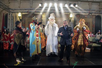 El paer en cap ha lliurat les claus de les cases de la ciutat als Reis.