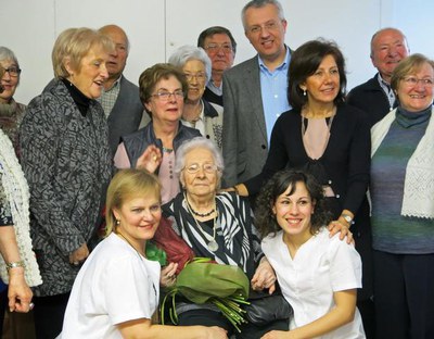 Dolors Arderiu ha felicitat Paquita Suils pels seus 100 anys.