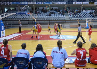 L'equip sènior del CB Lleida juga a la Copa Catalunya, al pavelló municipal Barris Nord.