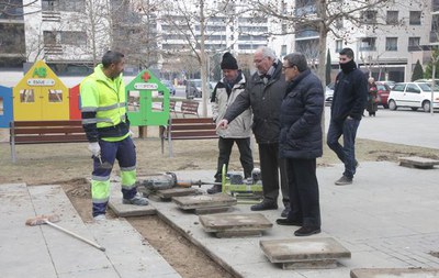 Durant aquests dies una brigada integrada per 30 persones treballaran per netejar, arranjar i millorar tant el paviment, com la calçada i els element….