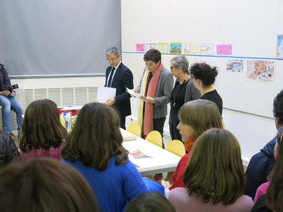 Un total de 23 dibuixos dels alumnes del taller Expressió Artística hi han participat en el marc del Pla de Barris del Centre Històric.