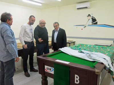 El Club Billar Lleida té una sala destinada a l’escola de billar per donar a conèixer i fomentar aquest esport entre els nens i les nenes de la ciutat.