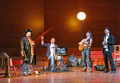 La rumba ha sonat amb força amb la companyia TicoTacoTeca a l'Auditori.