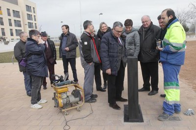 Àngel Ros ha visitat Magraners, on una brigada integrada per 30 persones treballen per netejar, arranjar i millorar tant el paviment, com la calçada ….