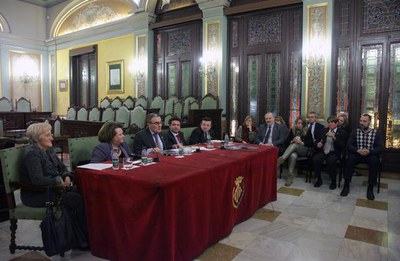 L’alcalde Ros ha felicitat la vicepresident de la Diputació de Jaén, Pilar Parra, pregonera d'enguany de les Jornades Culturals de la Casa de Andaluc….