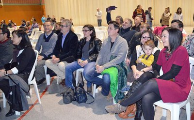 El tinent d'alclade F.Larrosa i la regidora N.Brocal van acompanyar els veïns de Magraners en el festival solidari.