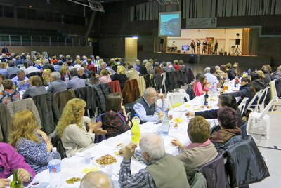 El Grup de la Dona de Magraners ha celebrat les noces de plata en el sopar que cada any organitza coincidint amb el Dia Internacional de les Dones.