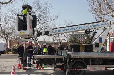 Els treballs inclouen la reposició d'enllumenat..