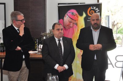 El tinent d'alcalde Fèlix Larrosa; el president de la Fecoll, Xavier Pérez, i el conseller de Turisme i Esport del Govern de les Illes Balears, Jaime….