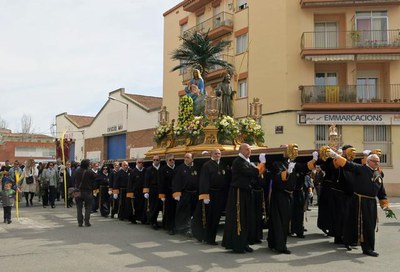 El pas de la Somereta ha recorregut els carrers del barri de Pardinyes en processó.