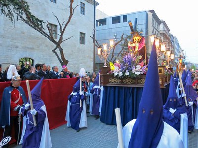 La Processó dels Dolors de Lleida ha desfilat aquesta tarda pels carrers de la ciutat.