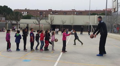 La Regidoria d'Educació dóna suport al projecte "El Força Lleida a les escoles” que al mes de març ha visitat el centre Joc de la Bola de Lleida.