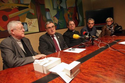 L'avantprojecte, realitzat per l'arquitecte municipal Jaume Terés, presenta una proposta arquitectònica singular adaptada als usos de l'espai..