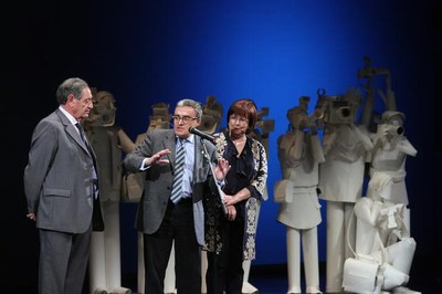 L’alcalde Ros ha remarcat que Lleida aposta per la indústria cultural en l'obertura de la 21a Mostra.